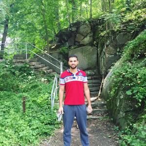 Meet your Posher, Omar